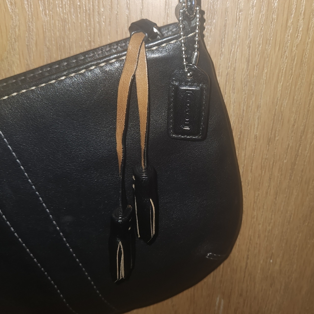 Vintage Coach Black Leather Swingpack Bag Tassel Crossbody Messenger Purse - Picture 10 of 11